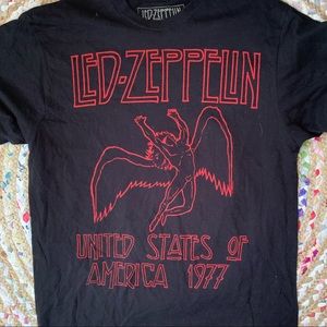 Led Zeppelin band tee!